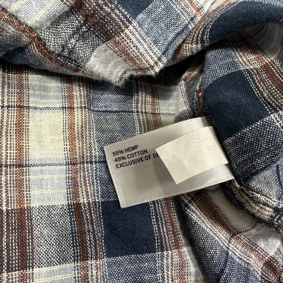 Duluth Trading Co Untucked Navy Plaid Short Sleeve Relaxed Fit Button Up Shirt - Picture 7 of 7